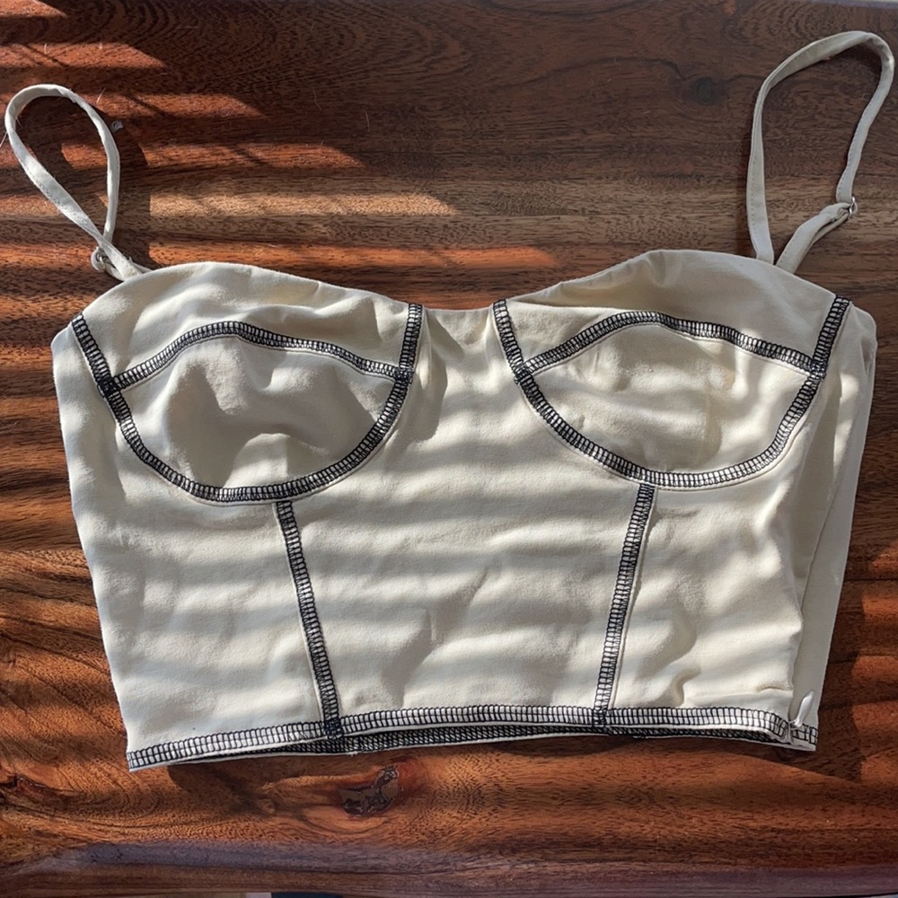 Princess Polly Leilani Top | US 4 | Beige - Picture 5 of 8